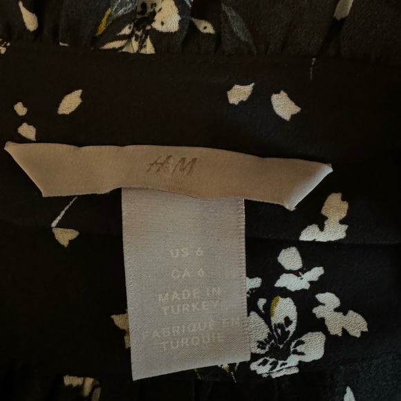 H&M button down shirt - Picture 5 of 5